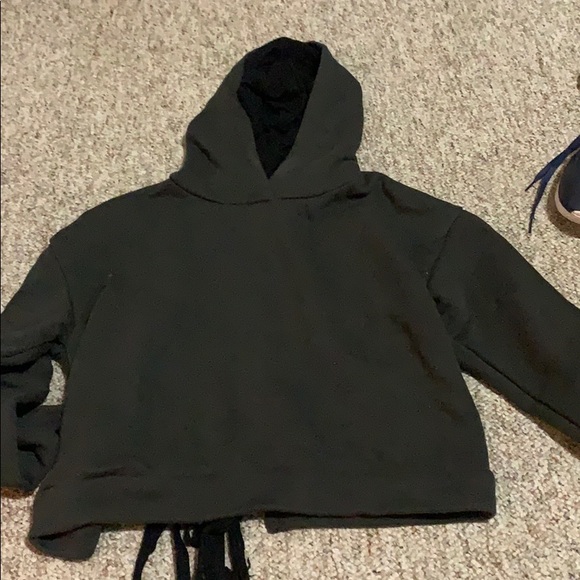 cropped athletic sweatshirt